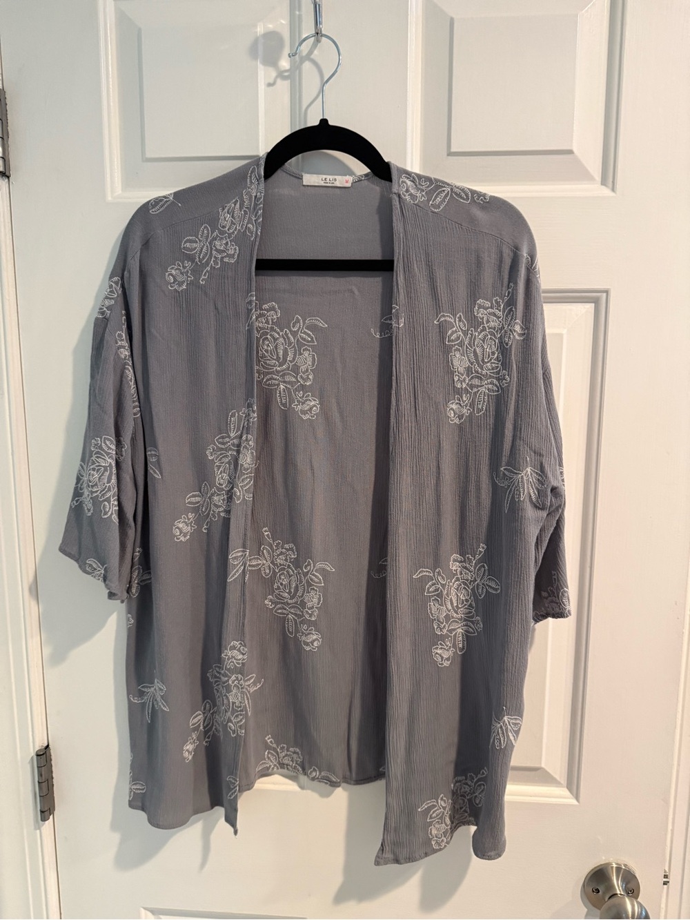 Le Lis Gray Embroidered Kimono Cardigan Size Medium